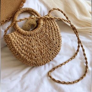 Chic Tan Woven Straw Handbag